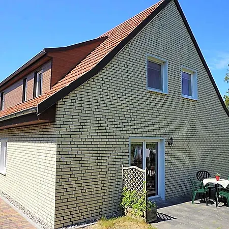 Geraeumige Mit Garten Hotel
