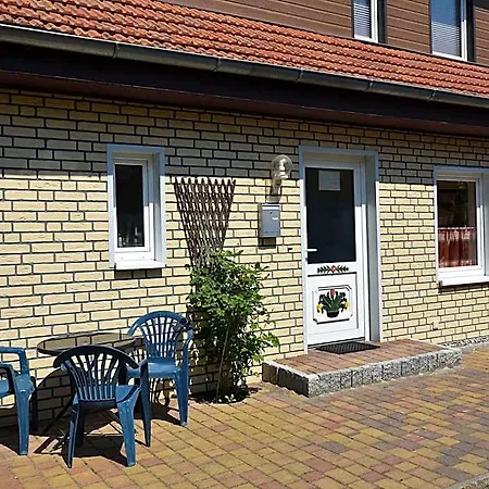 Geraeumige Mit Garten Hotel
